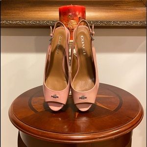 COACH: Woman Shoes 👠,Size 8.